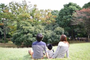 シングルマザーの恋愛で年下彼氏は難しい？恋愛対象外にならない方法